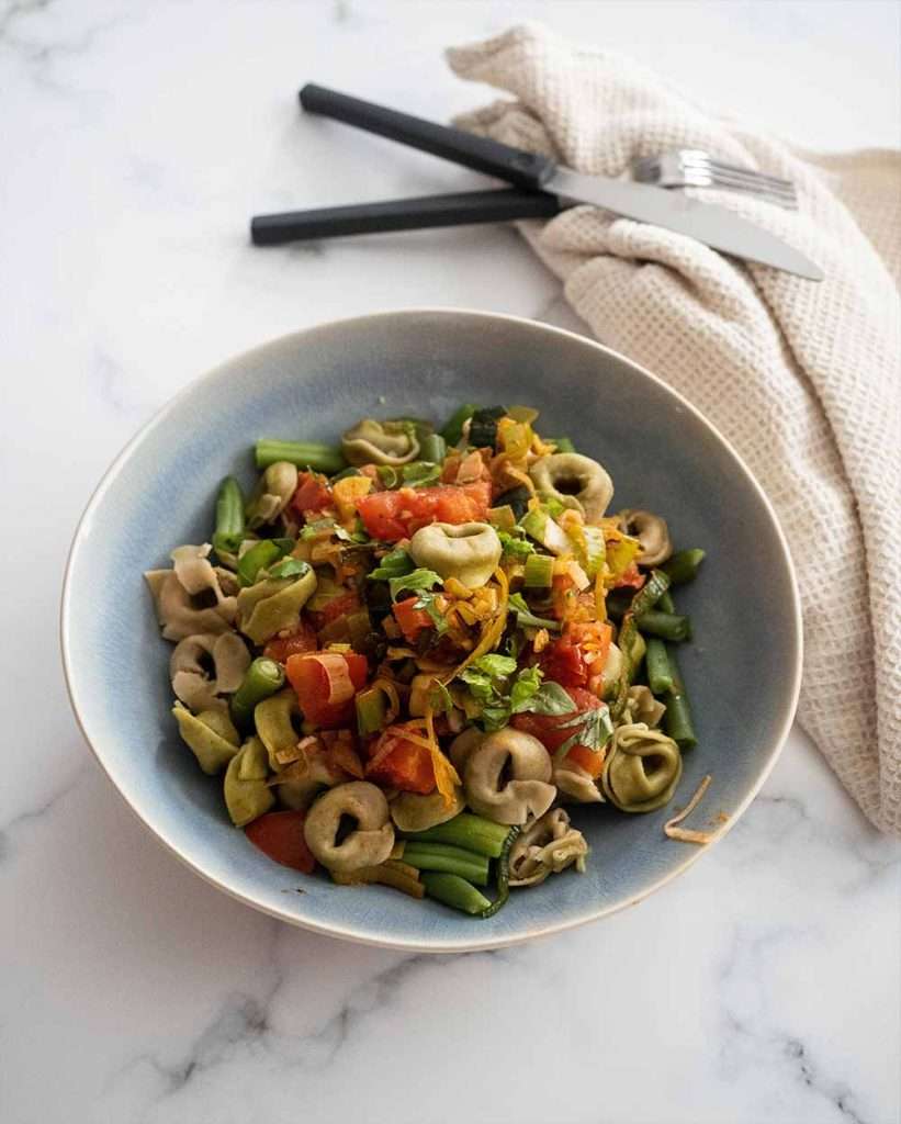 Tortellini with Tomato Pesto